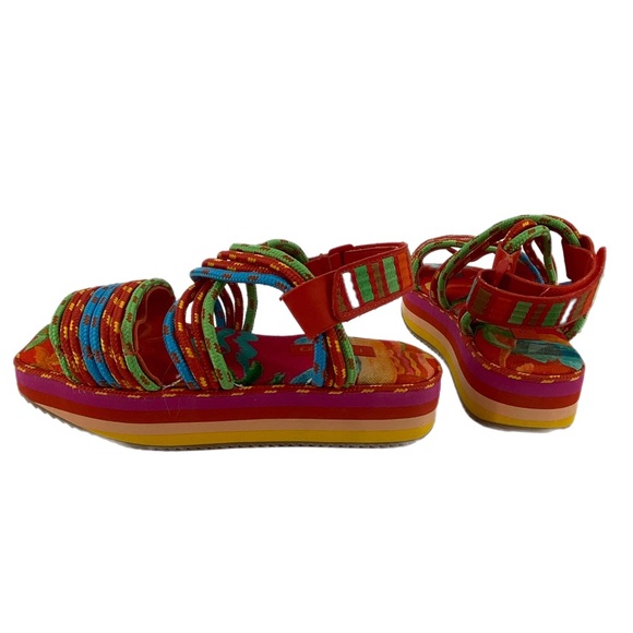 FARM RIO Red Ipanema Tropical Platform Sandal - Picture 3 of 6